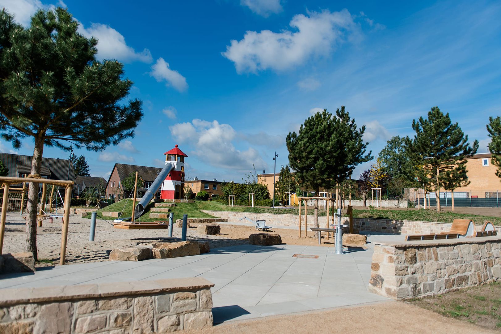 Ein Spielplatz gebaut von Grünpflege - Grünwert Lüneburger-Heide Hamburg GmbH - Bergen